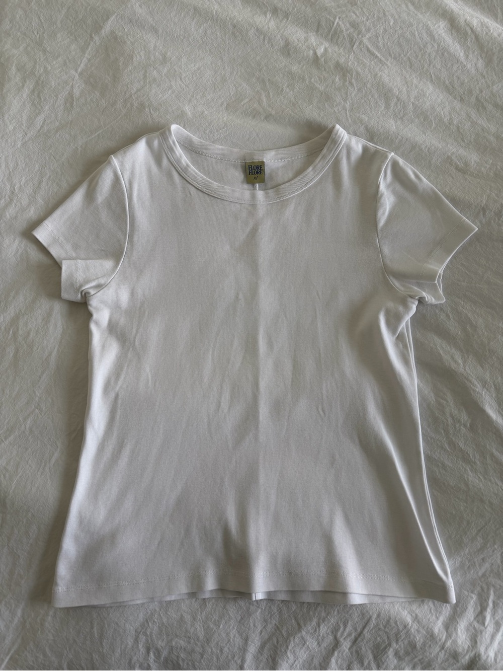 Flore Flore Car Baby Tee XL fits like S-M - Picture 2 of 9